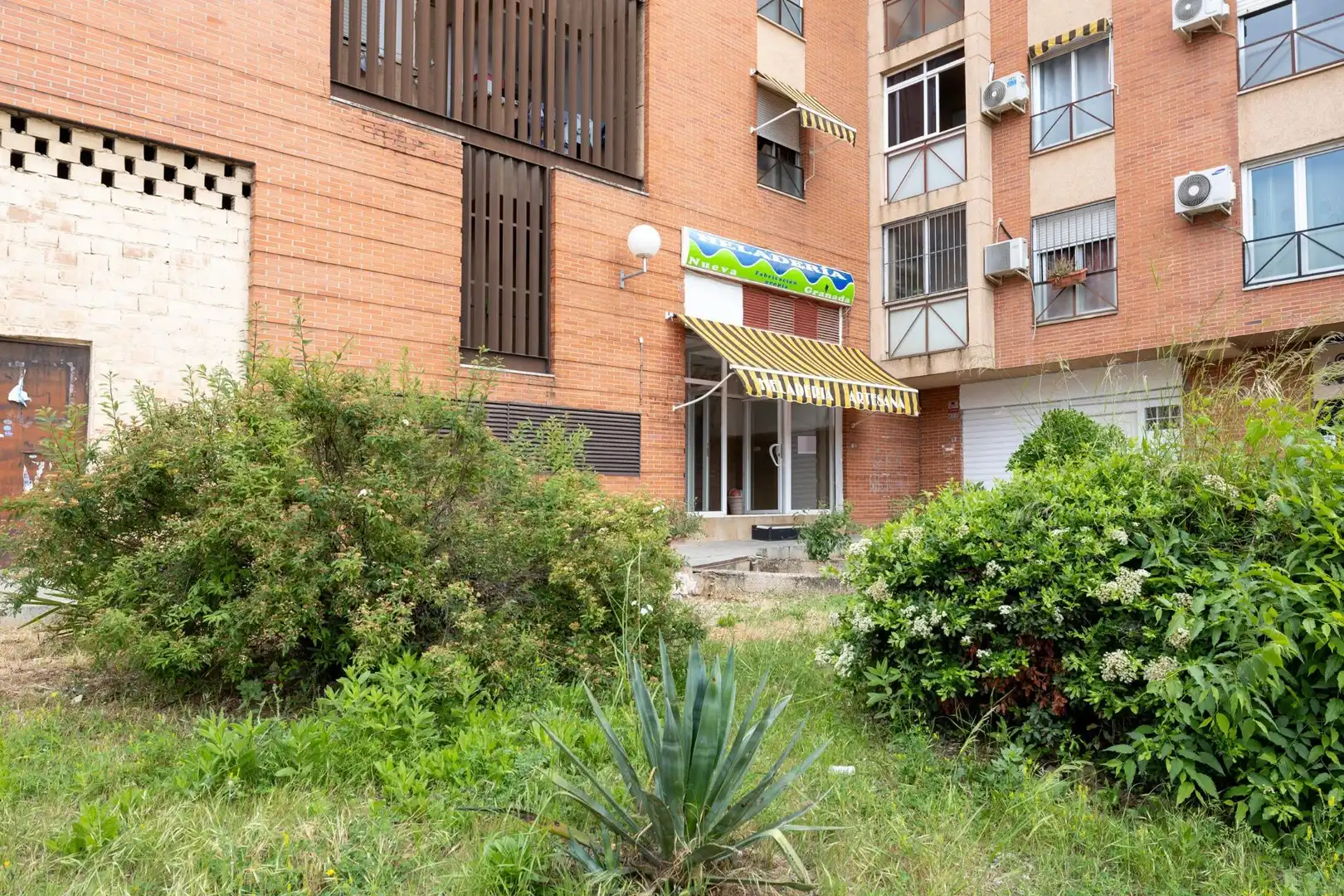 Business premises for sale in Calle Gabriela Mistral 2, imagen 4