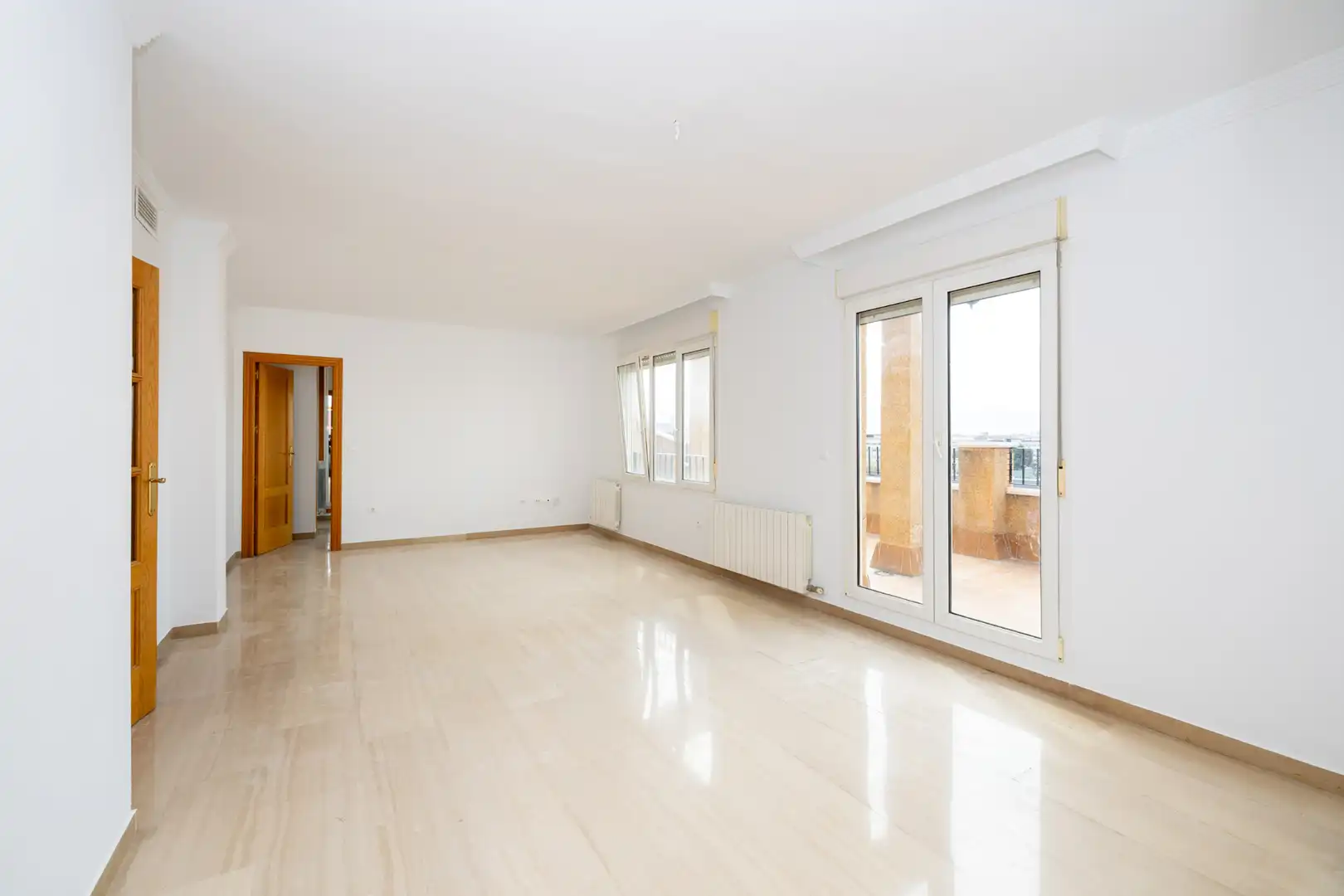 Wohnzimmer von Dachboden zur Miete in  Granada Capital mit Klimaanlage, Heizung und Terrasse