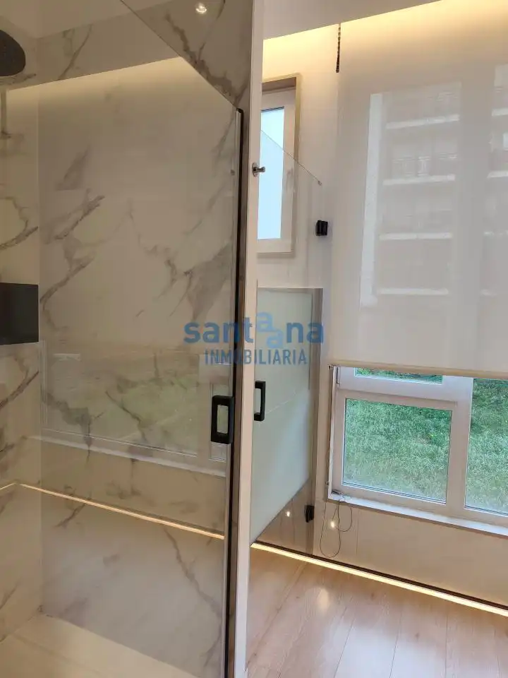 Badezimmer von Wohnungen zur Miete in León Capital  mit Heizung, Möbliert und Haustechnik