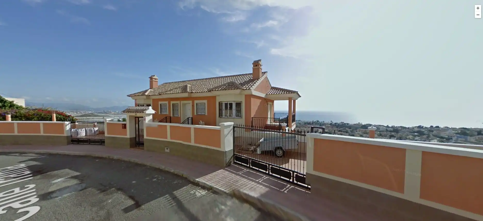 Vista exterior de Casa o xalet en venda en Mazarrón amb Aire condicionat, Terrassa i Piscina