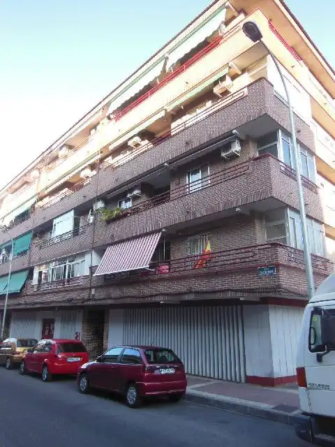 Vista exterior de Pis en venda en Parla