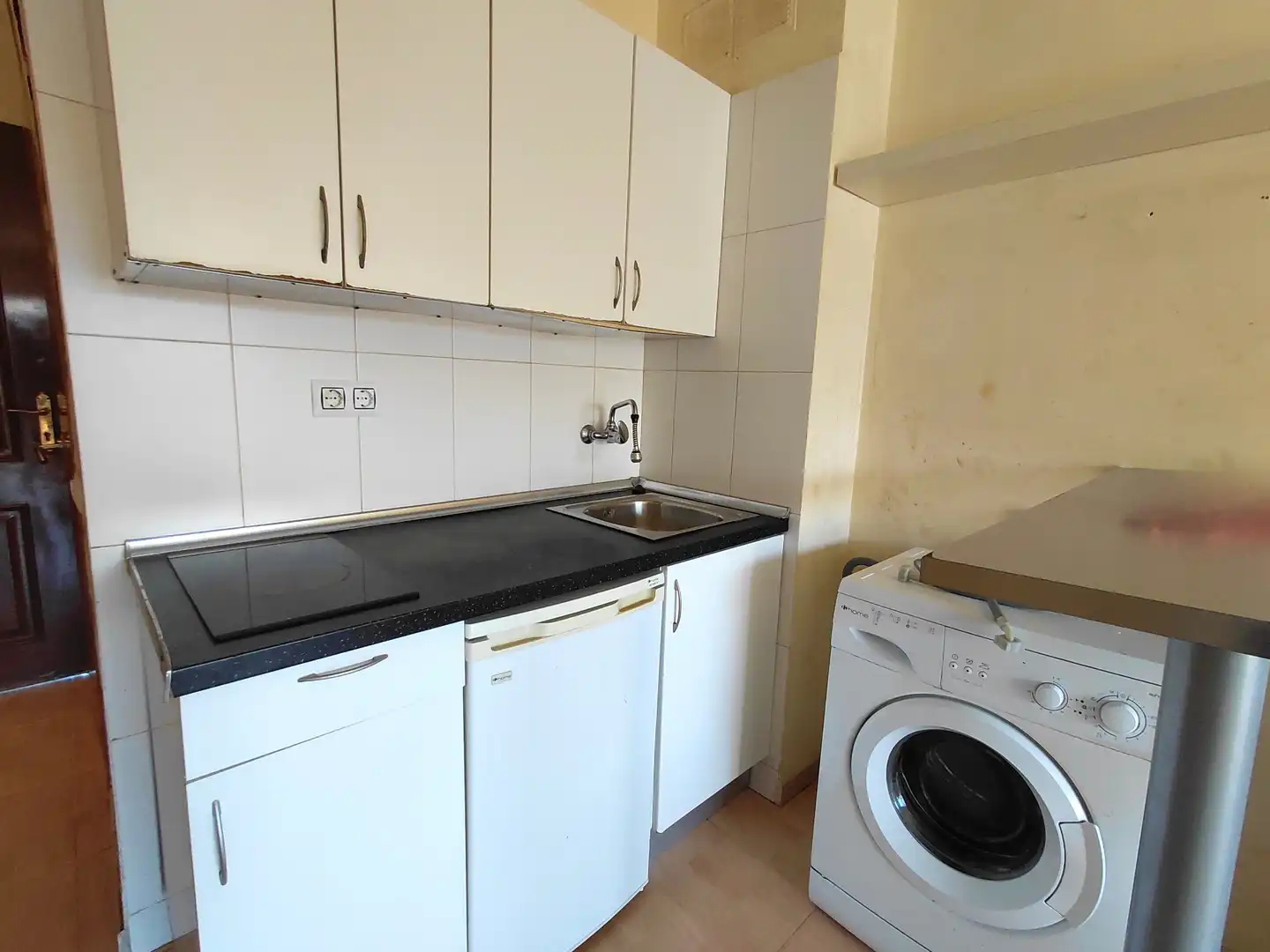 Küche von Wohnung zum Verkauf in Benalmádena mit Klimaanlage, Terrasse und Gemeinschaftspool