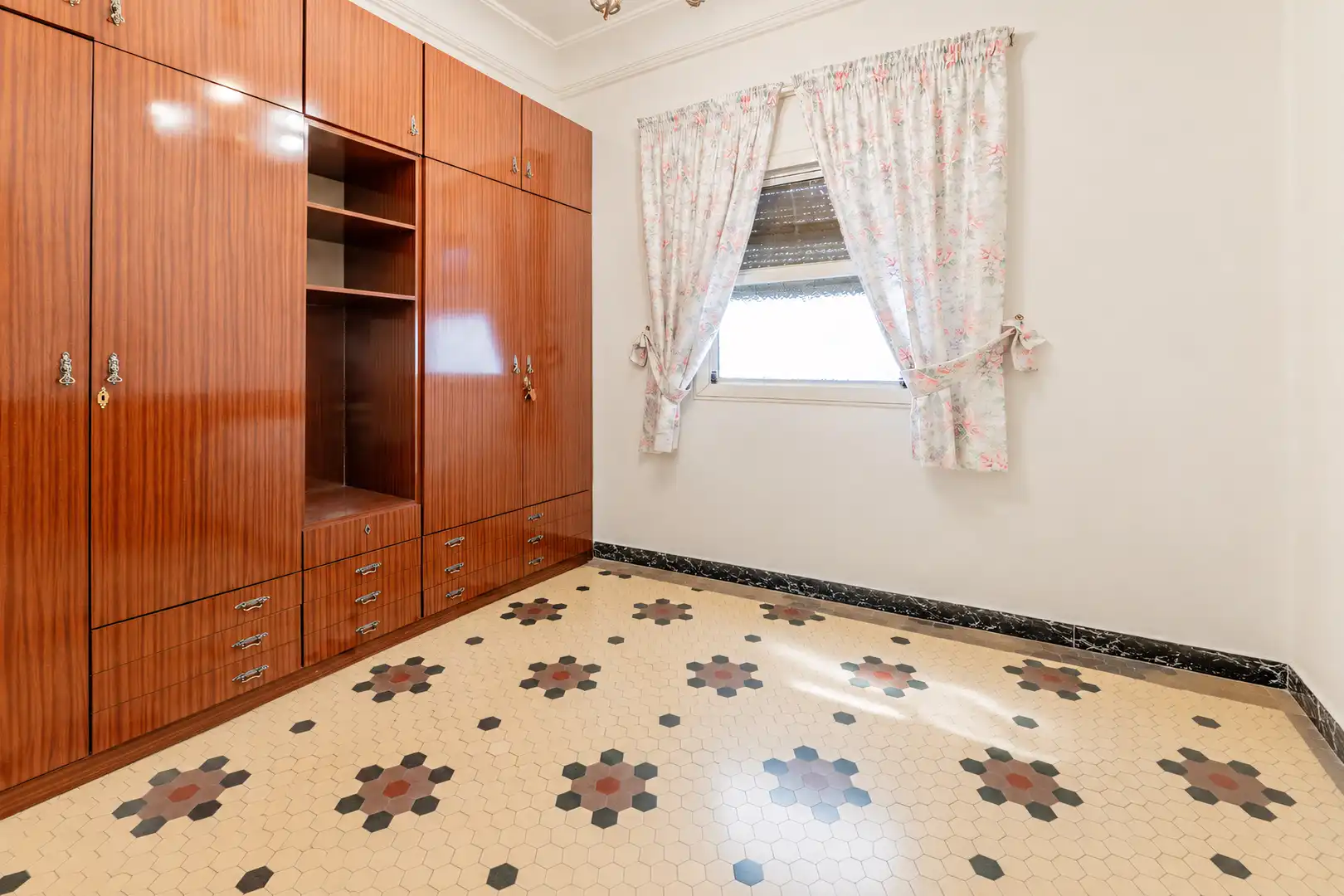Flat with terrace for sale in Extramurs, imagen 16
