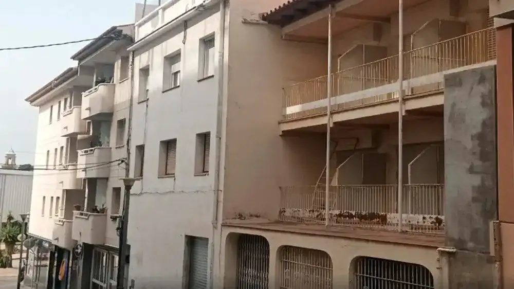 Hotel for sale in Carrer de Víctor Català, imagen 3
