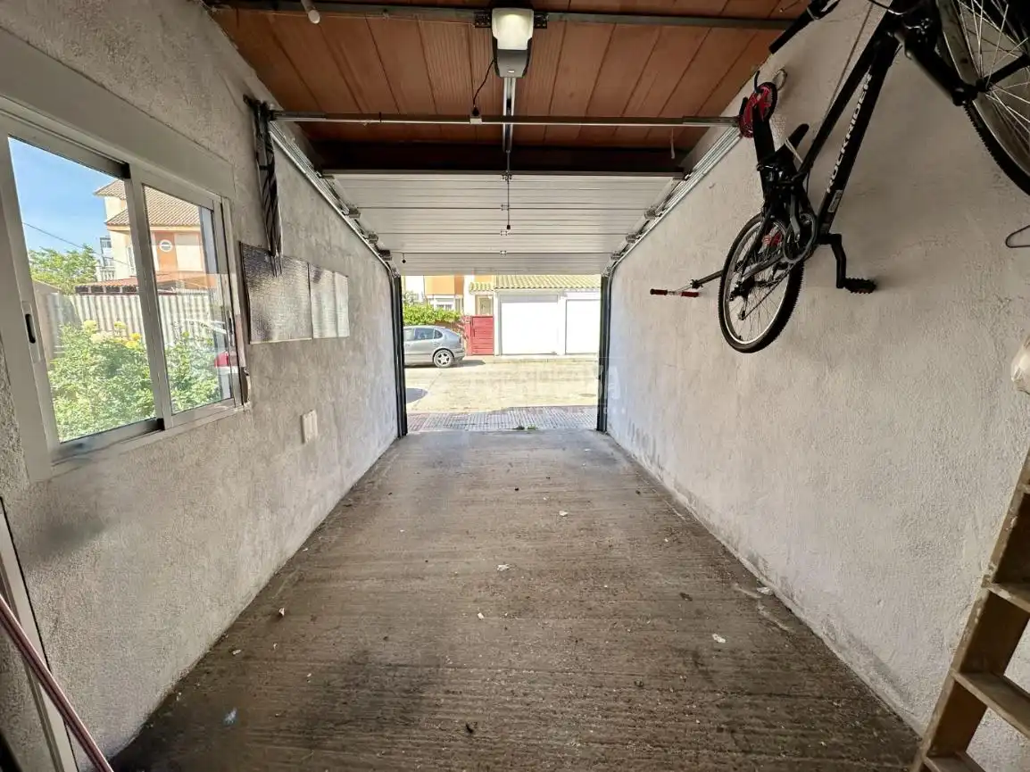 Parking de Casa adosada en venta en Fontanar con Calefacción
