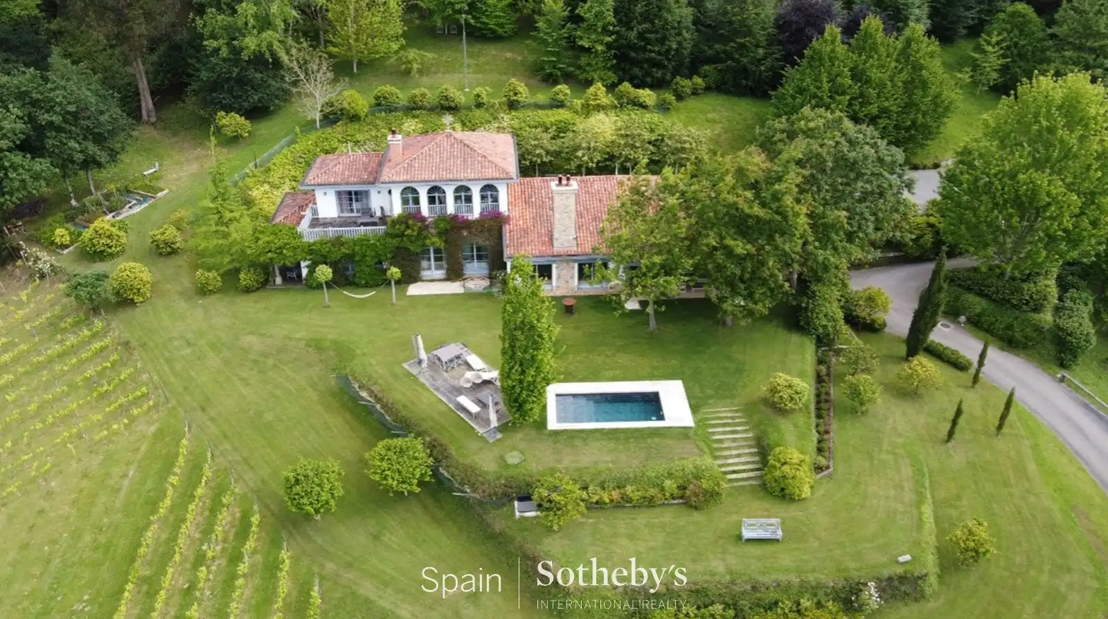 Vista exterior de Finca rústica en venta en Comillas (Cantabria) con Calefacción, Jardín privado y Terraza