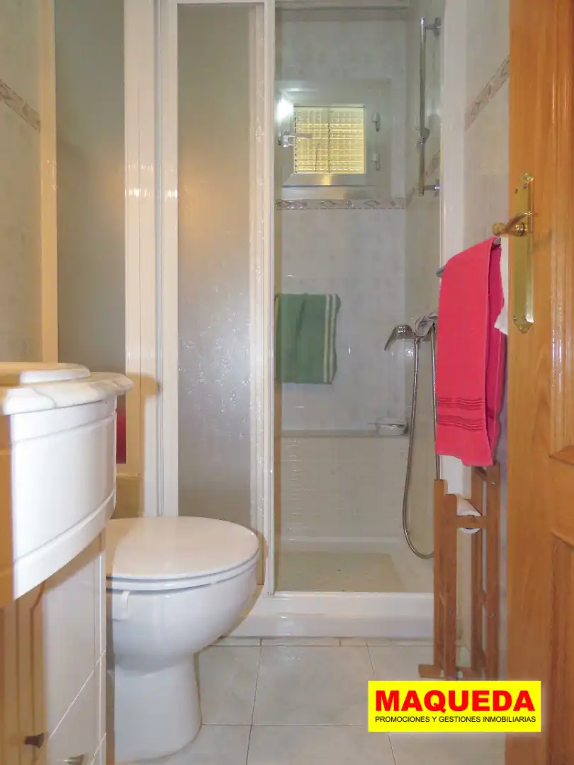 Bathroom of Flat for sale in Alcorcón  with Terrace