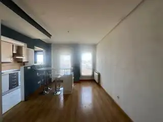 Habitación de Dúplex en venta en San Andrés del Rabanedo con Trastero, Balcón y Jacuzzi