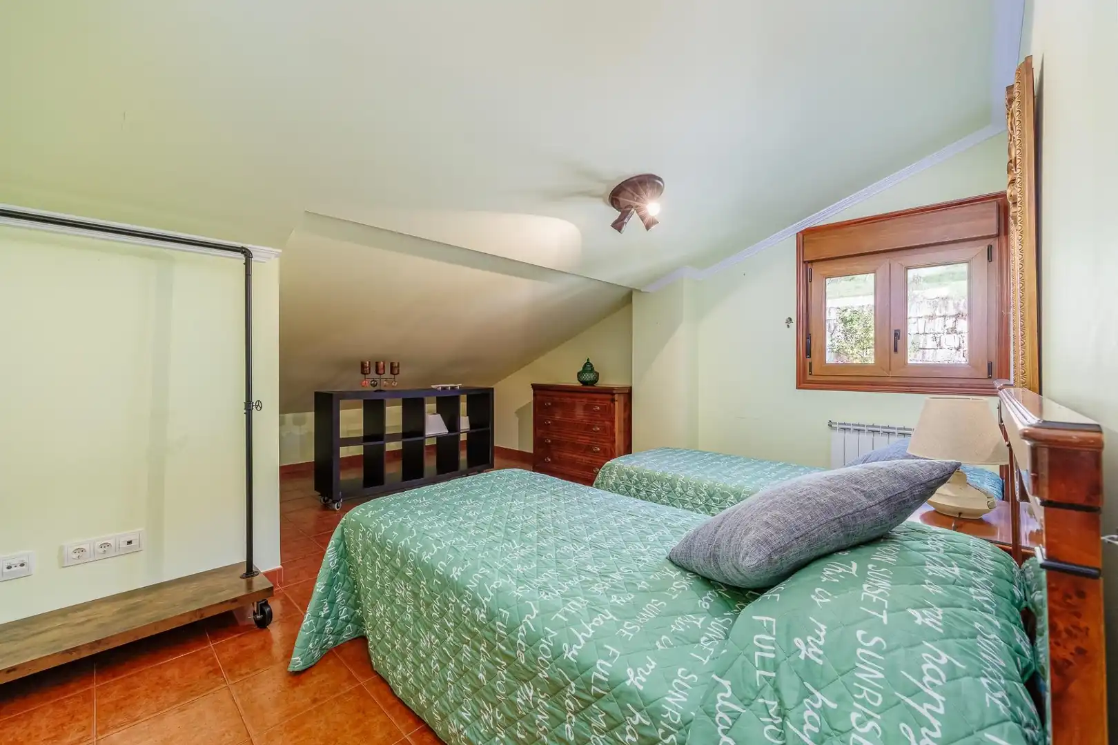 Schlafzimmer von Haus oder Chalet zum Verkauf in Moaña mit Heizung, Abstellraum und Balkon