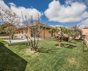 Jardí de Casa o xalet en venda en Ávila Capital amb Terrassa