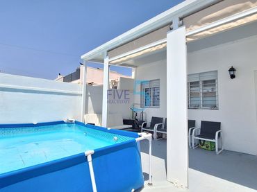 Maison avec piscine à vendre à Zona Carrefour - Urbanizaciones