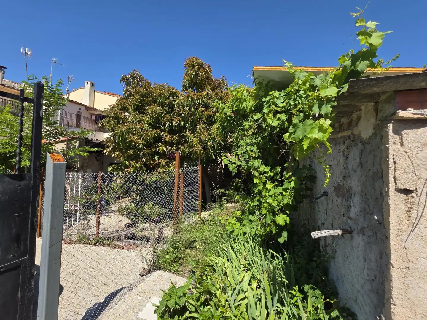 Finca rústica en venta en Darnius con Calefacción, Jardín privado y Terraza