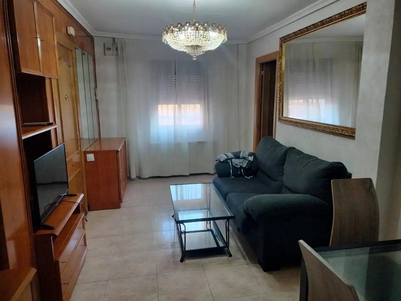 Sala d'estar de Planta baixa de lloguer en Cuenca amb Calefacció i Moblat