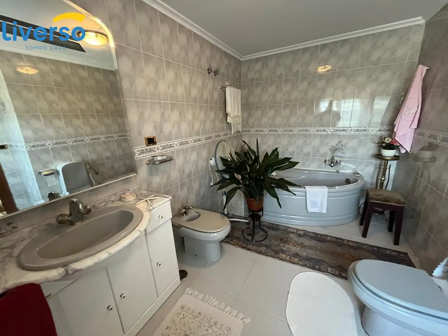 Bathroom of Houses for sale in Los Balbases   with Heating, Private garden and Terrace