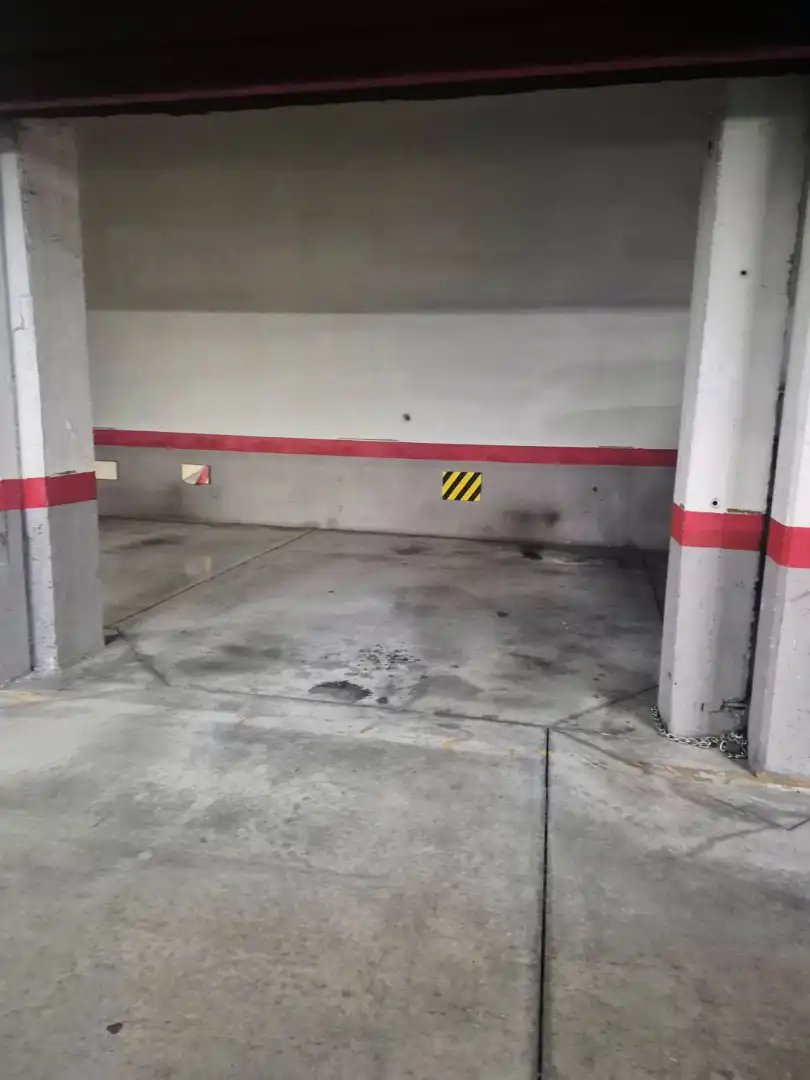 Parking of Flat for sale in Valdemoro  with Air Conditioner, Heating and Private garden