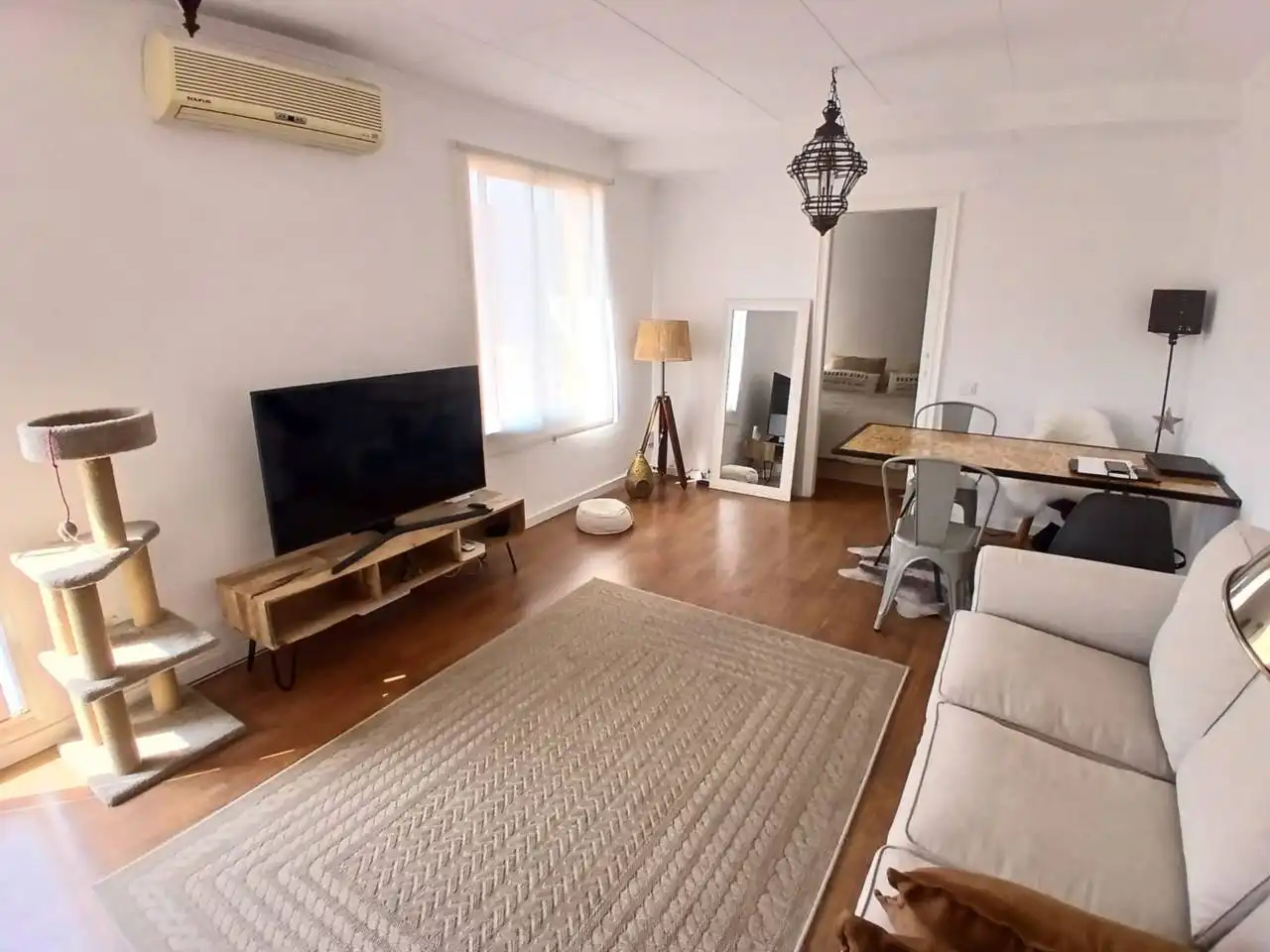 Wohnzimmer von Dachboden zum Verkauf in Vilanova i la Geltrú mit Klimaanlage, Parkett und Terrasse