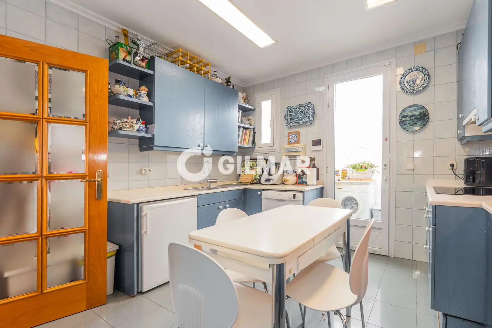 Cocina de Ático en venta en Madrid con Calefacción y Balcón