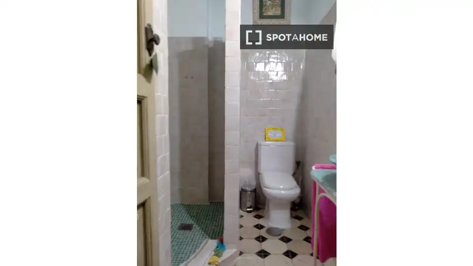 Baño de Piso para compartir en Córdoba con Aire acondicionado, Calefacción y Terraza