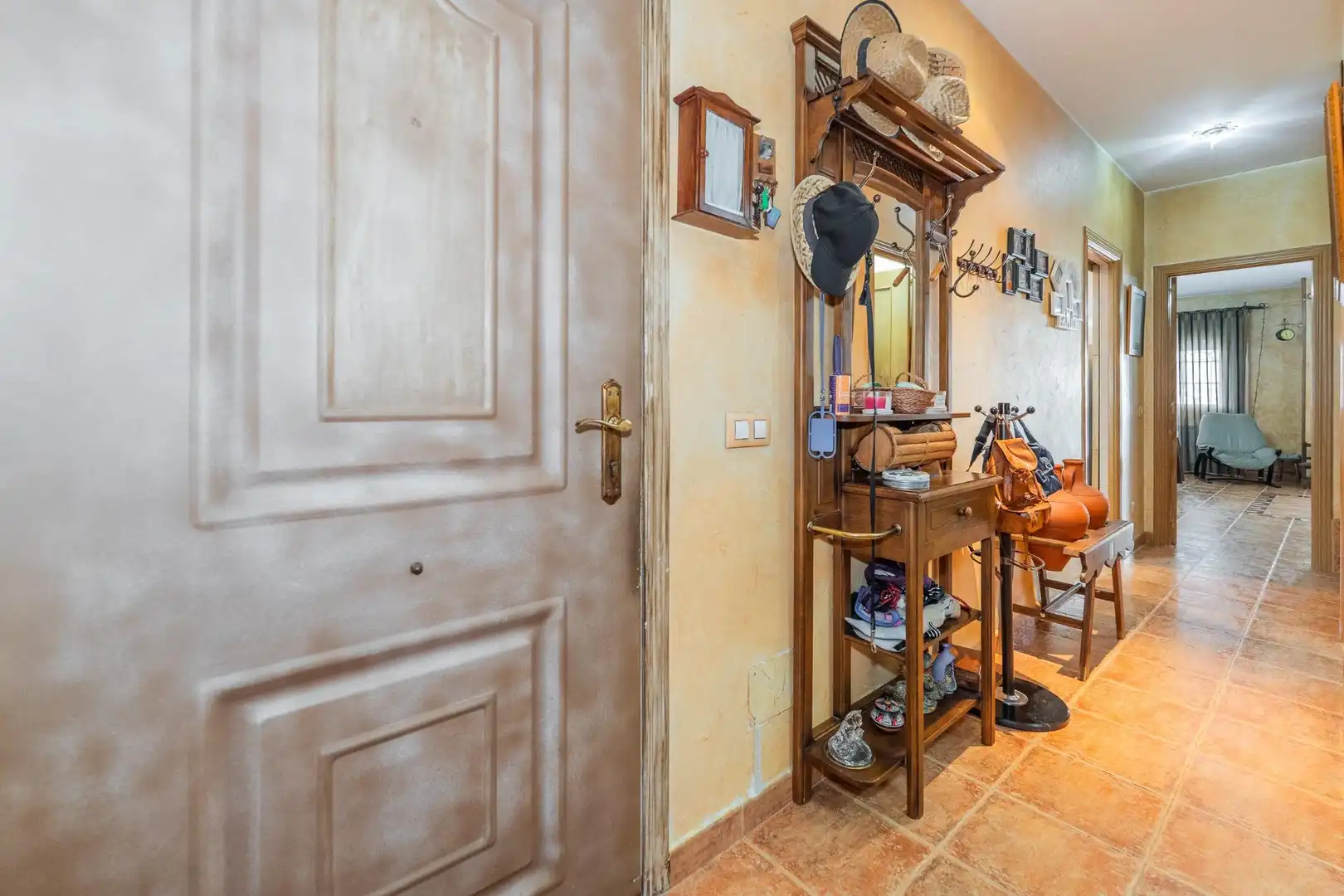 Casa adosada en venta en Calle Calle de Príncipe de Asturias, 19, Las Lomas