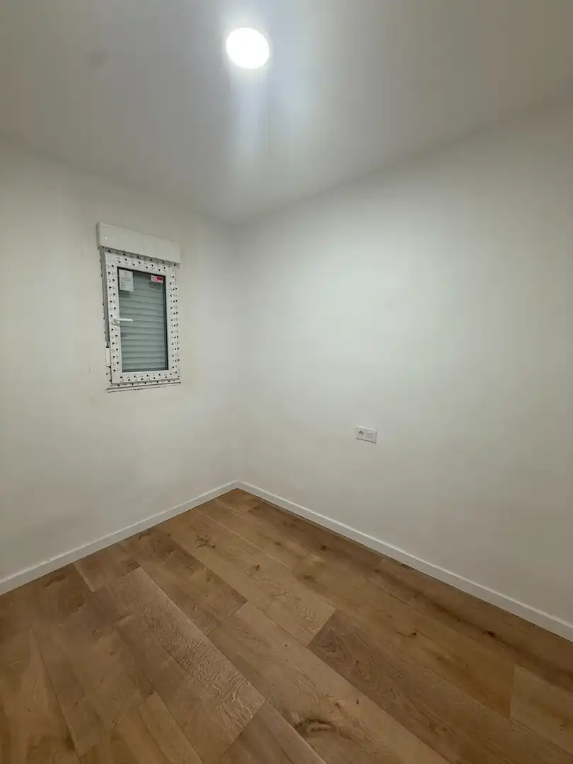Bedroom of Apartments for sale in Lleida
