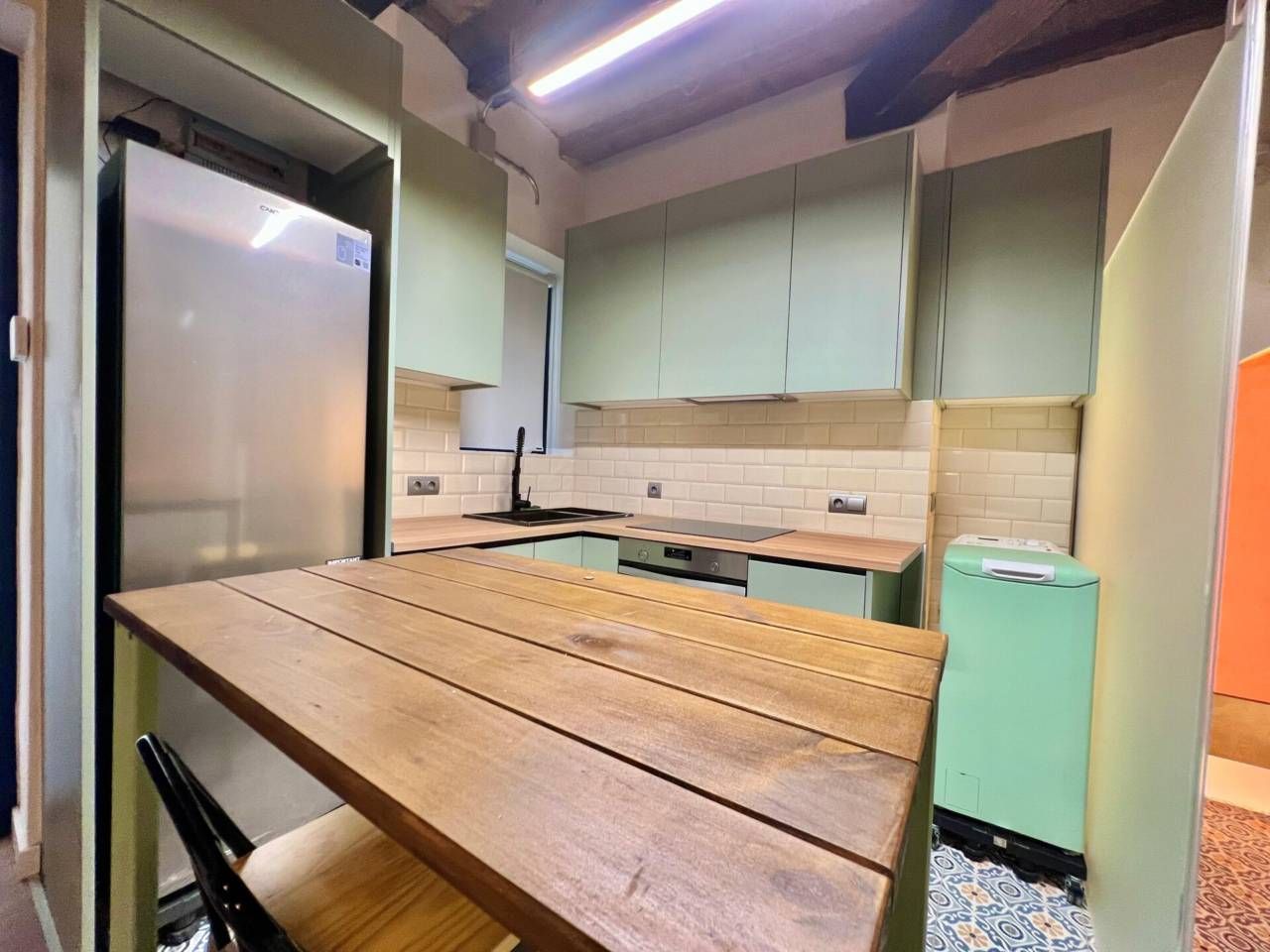 Kitchen of Flat to rent in  Barcelona Capital  with Air Conditioner and Furnished