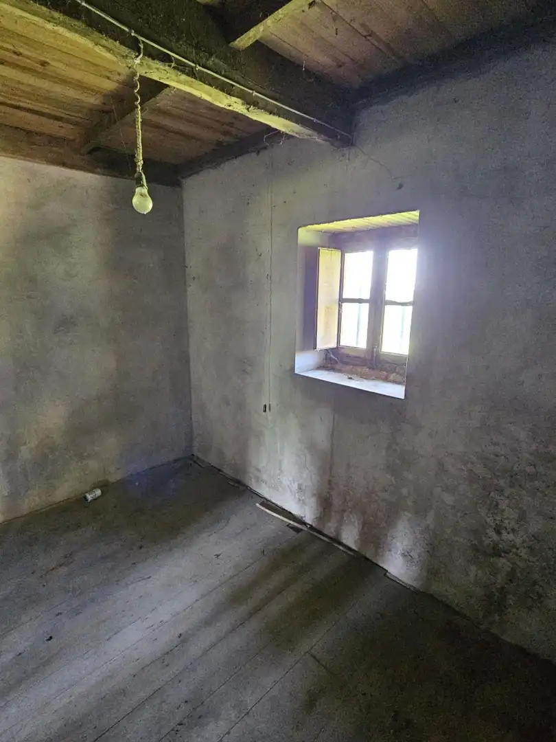 Country house zum Verkauf in Belmonte de Miranda mit Privatgarten und Abstellraum