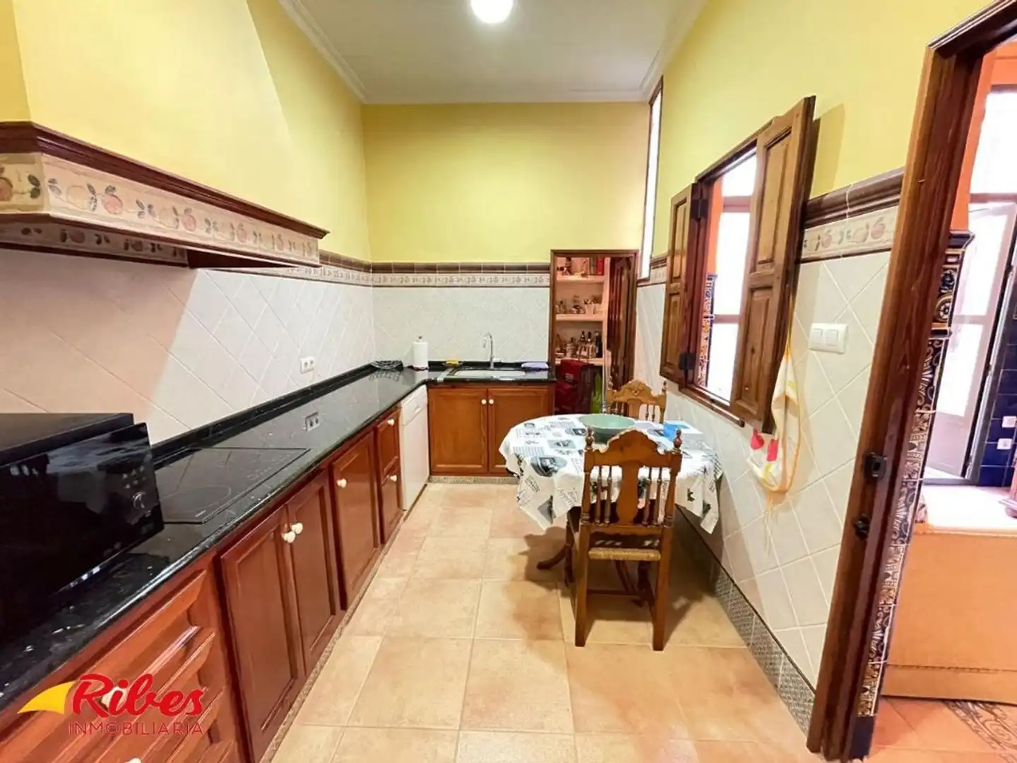 Cuina de Casa o xalet en venda en Algemesí amb Terrassa i Traster