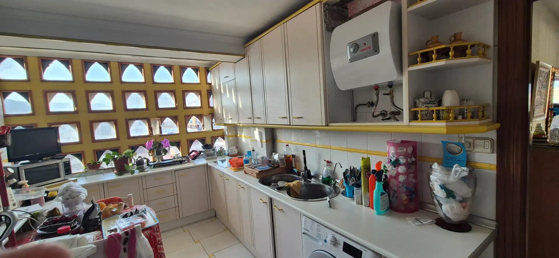 Piso en venta en Calle Hermanos Pinzón, Oliveros - Altamira