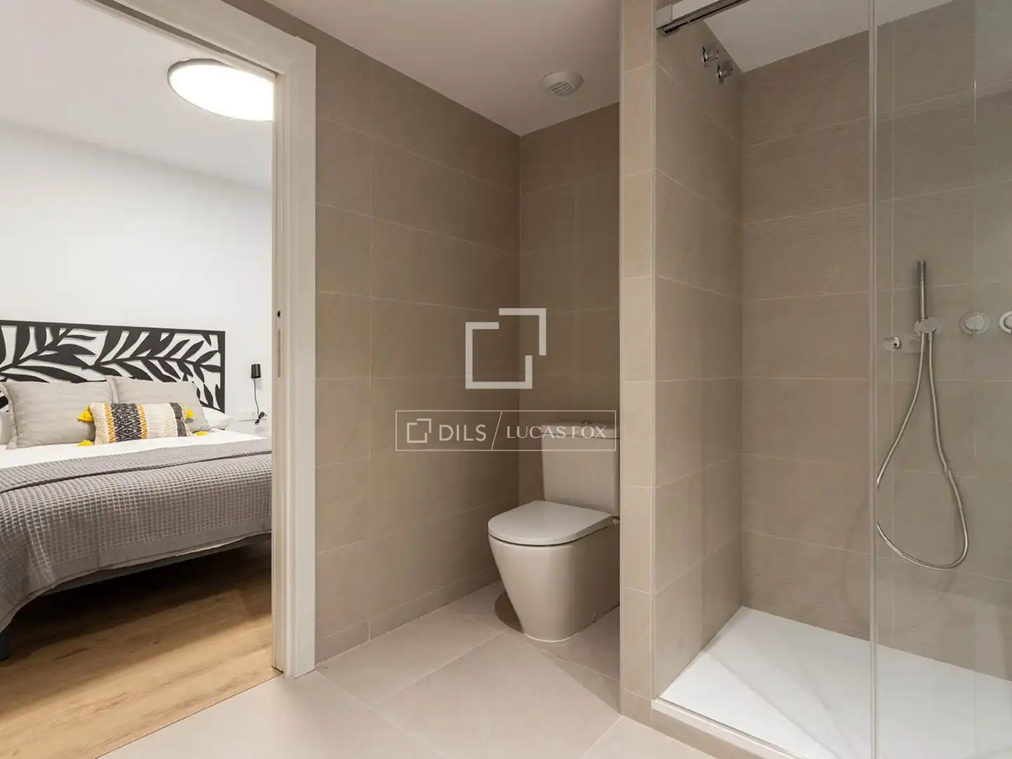 Bathroom of Flat for sale in Barcelona  with Air Conditioner, Heating and Terrace