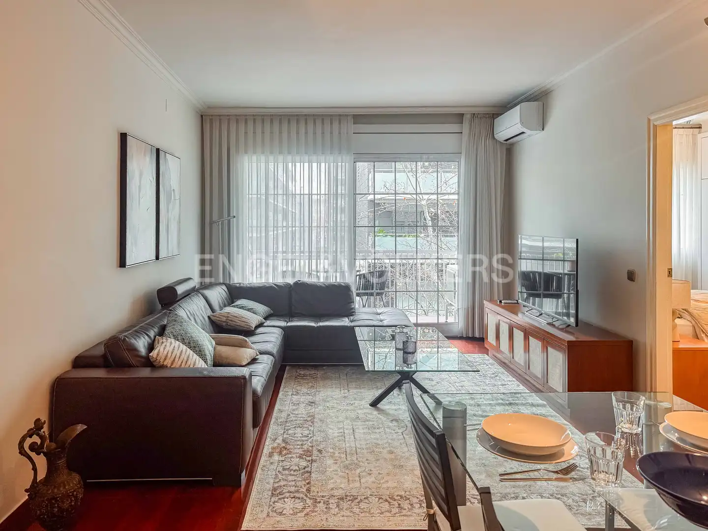 Flat with terrace to rent in Eixample, imagen 2