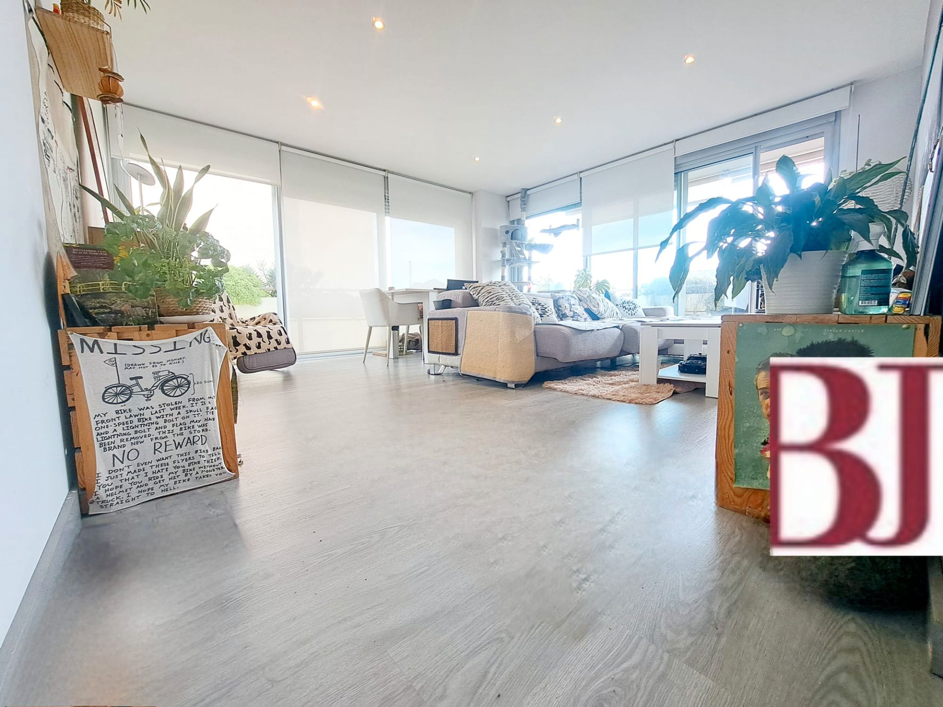 Sala d'estar de Pis en venda en  Barcelona Capital amb Aire condicionat, Calefacció i Jardí privat