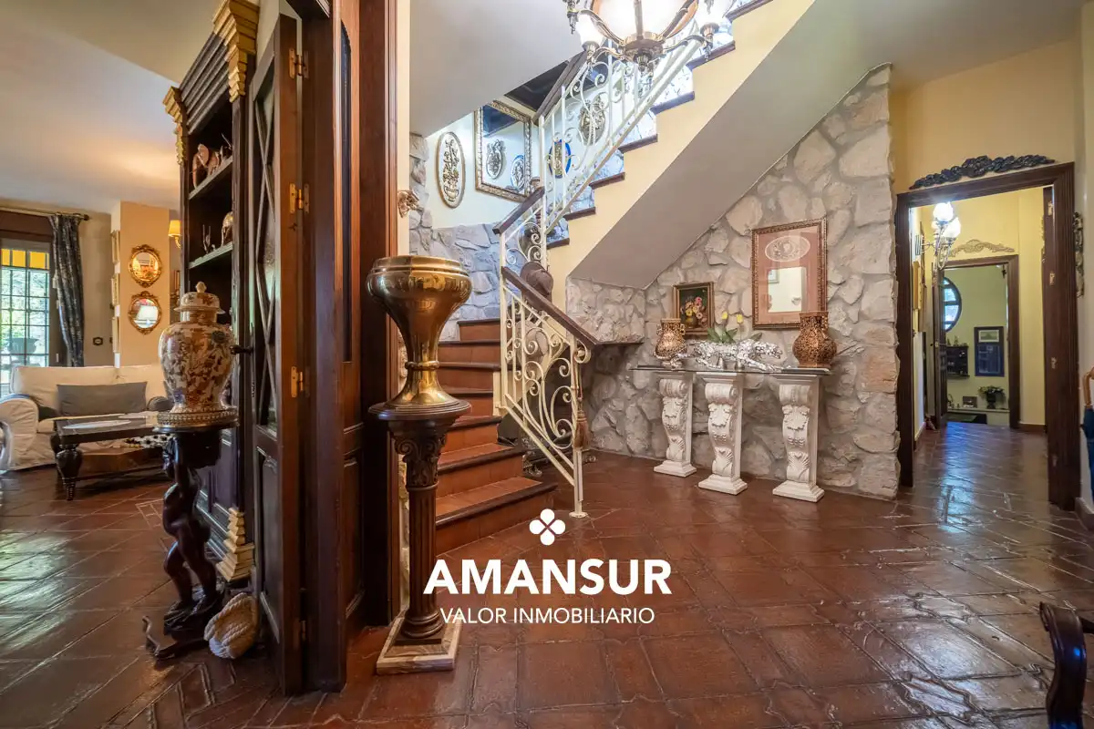 Chalet con piscina en venta en Avenida del Almendro, imagen 33