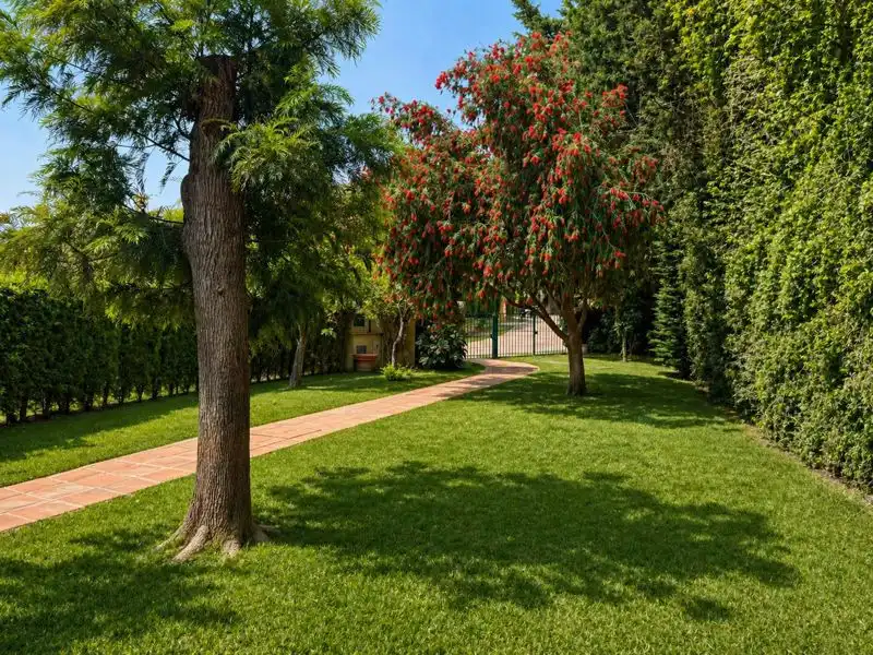Garden of Detached homes for sale in Sotogrande  with Air Conditioner and Terrace