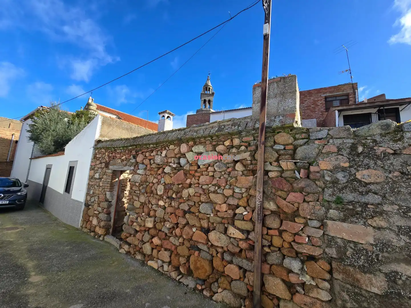 Außenansicht von Residential zum Verkauf in Pedroche