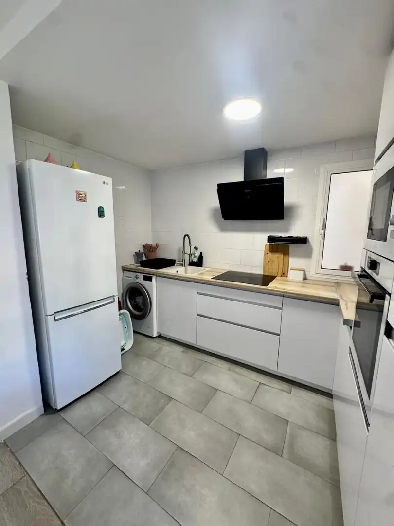 Cocina de Piso en venta en Castilleja de la Cuesta con Aire acondicionado y Calefacción