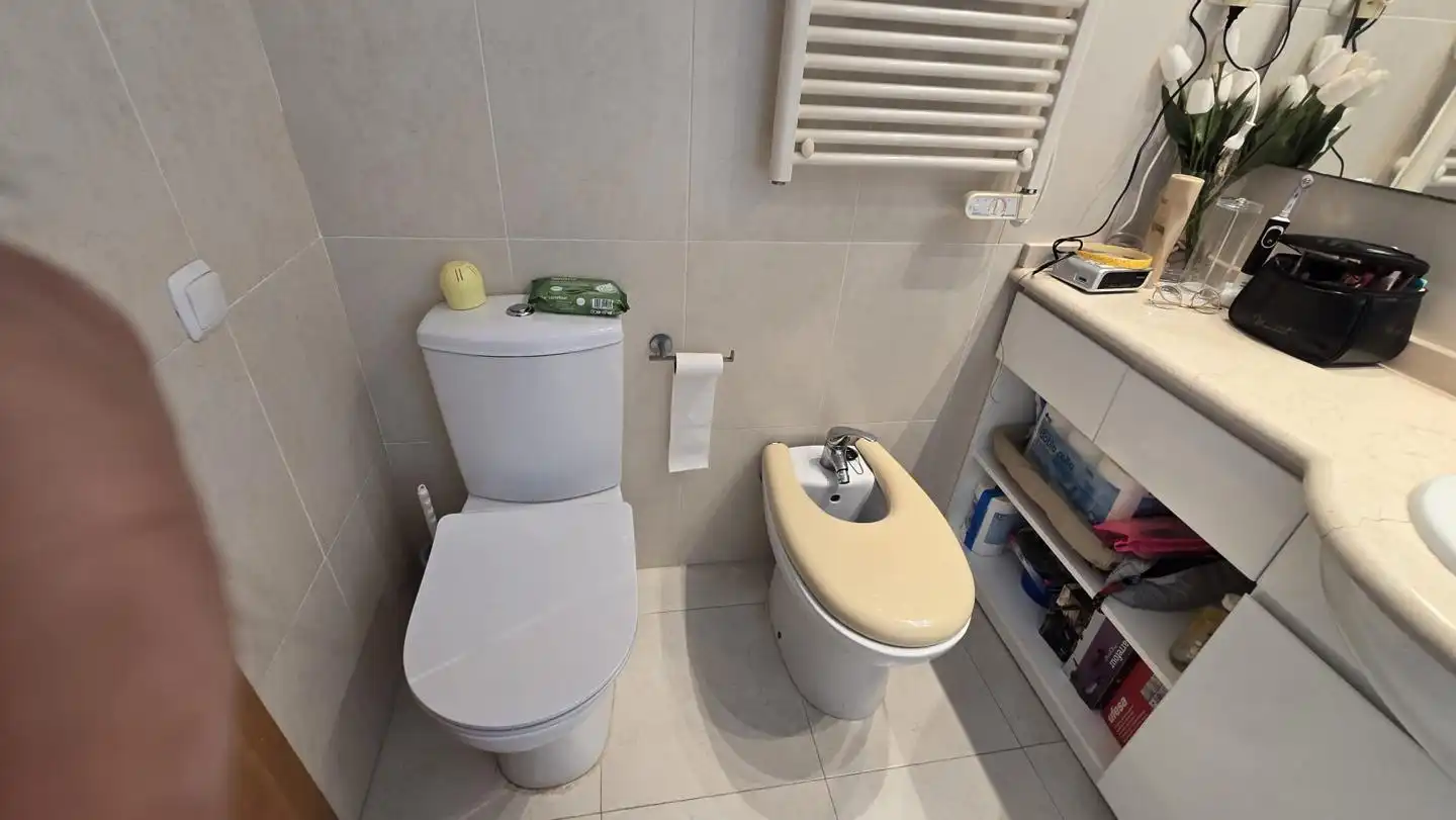 Baño de Apartamento de alquiler en Gandia con Terraza, Amueblado y Piscina comunitaria