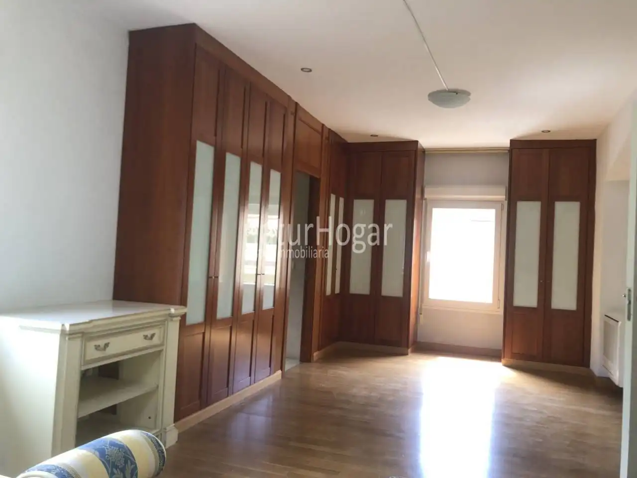 Habitación de Casa o chalet de alquiler en Paterna con Aire acondicionado, Calefacción y Jardín privado