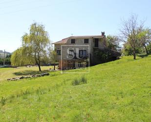 Country house for sale in A Lama  