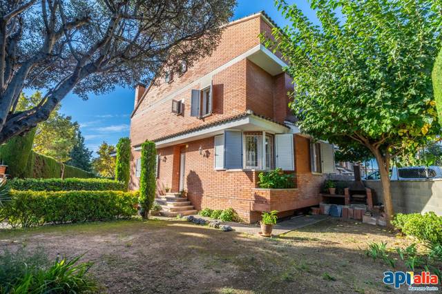 Casa-chalet en Venta en Califòrnia - Santa Madrona