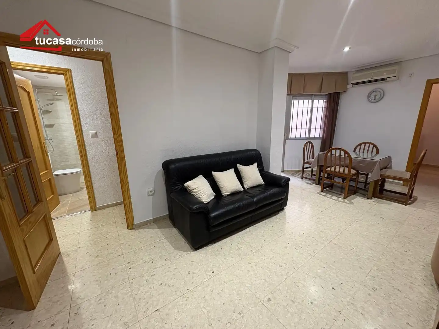 Sala d'estar de Planta baixa en venda en Córdoba amb Aire condicionat