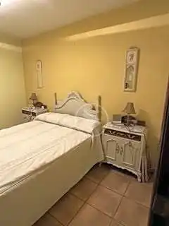 Dormitori de Casa o xalet en venda en Linares amb Aire condicionat, Jardí privat i Terrassa