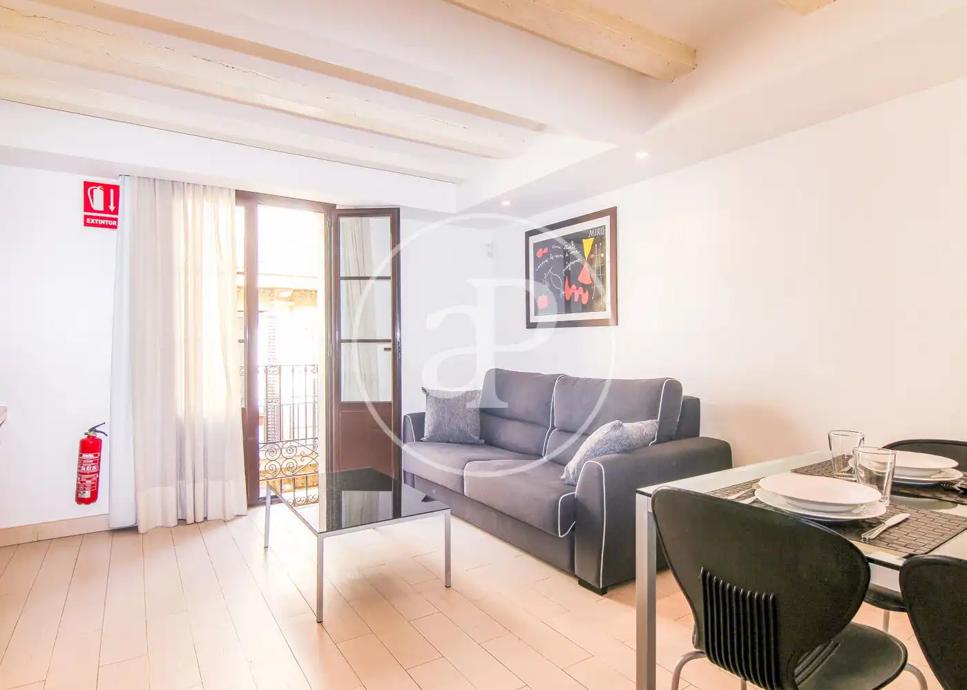 Sala d'estar de Pis en venda en Barcelona amb Aire condicionat, Calefacció i Moblat