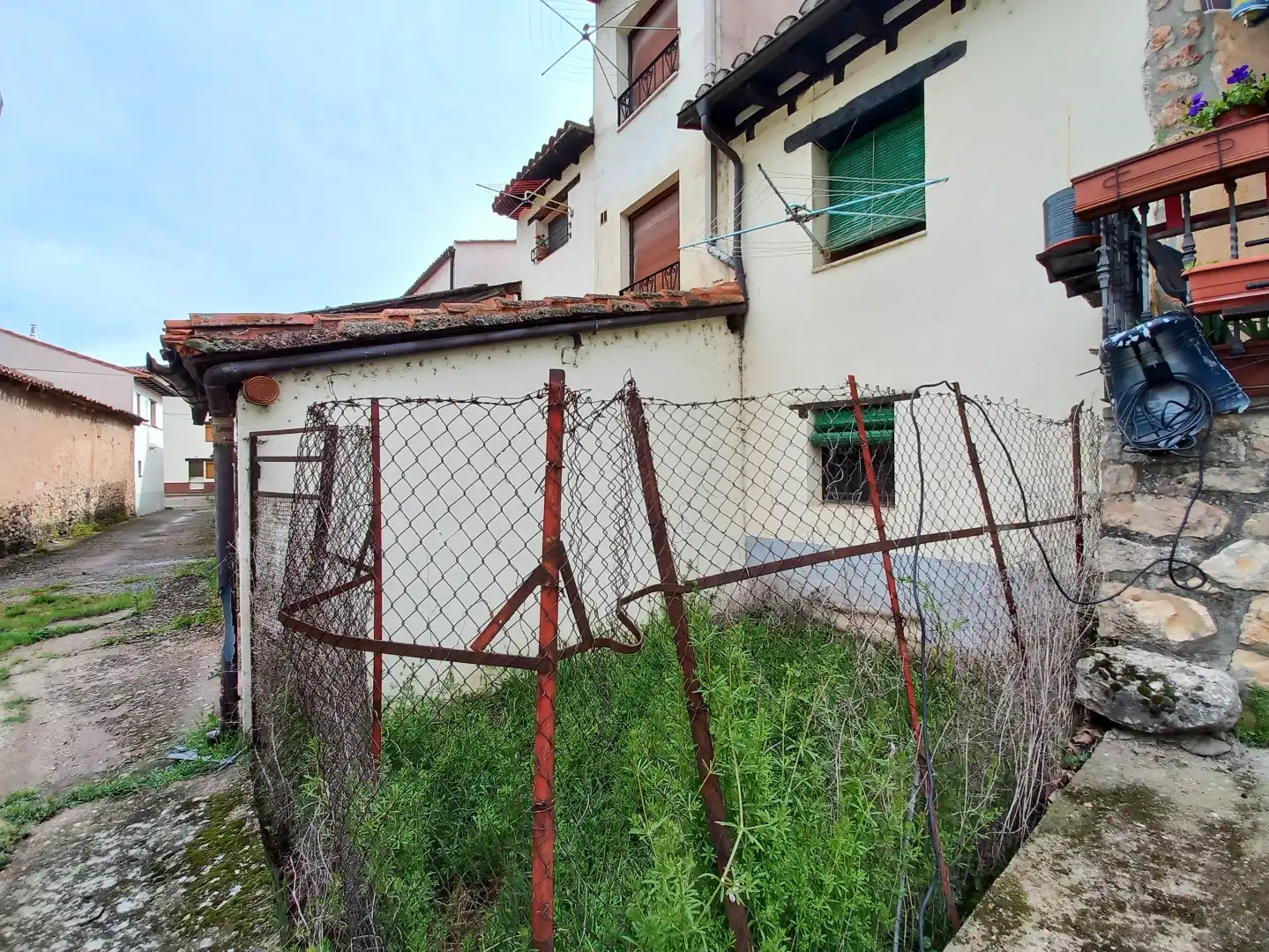 Vista exterior de Finca rústica en venta en Covarrubias con Jardín privado y Trastero