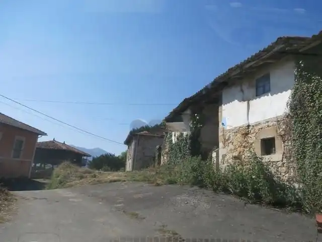 Casa con jardín en venta en Grado, imagen 3