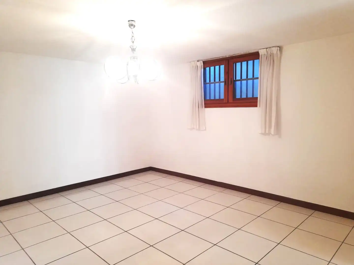 Casa adosada en venta en Pozuelo de Alarcón con Aire acondicionado, Calefacción y Jardín privado