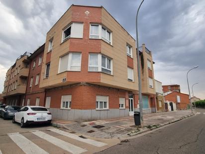 Exterior view of Flat for sale in Venta de Baños  with Heating and Furnished