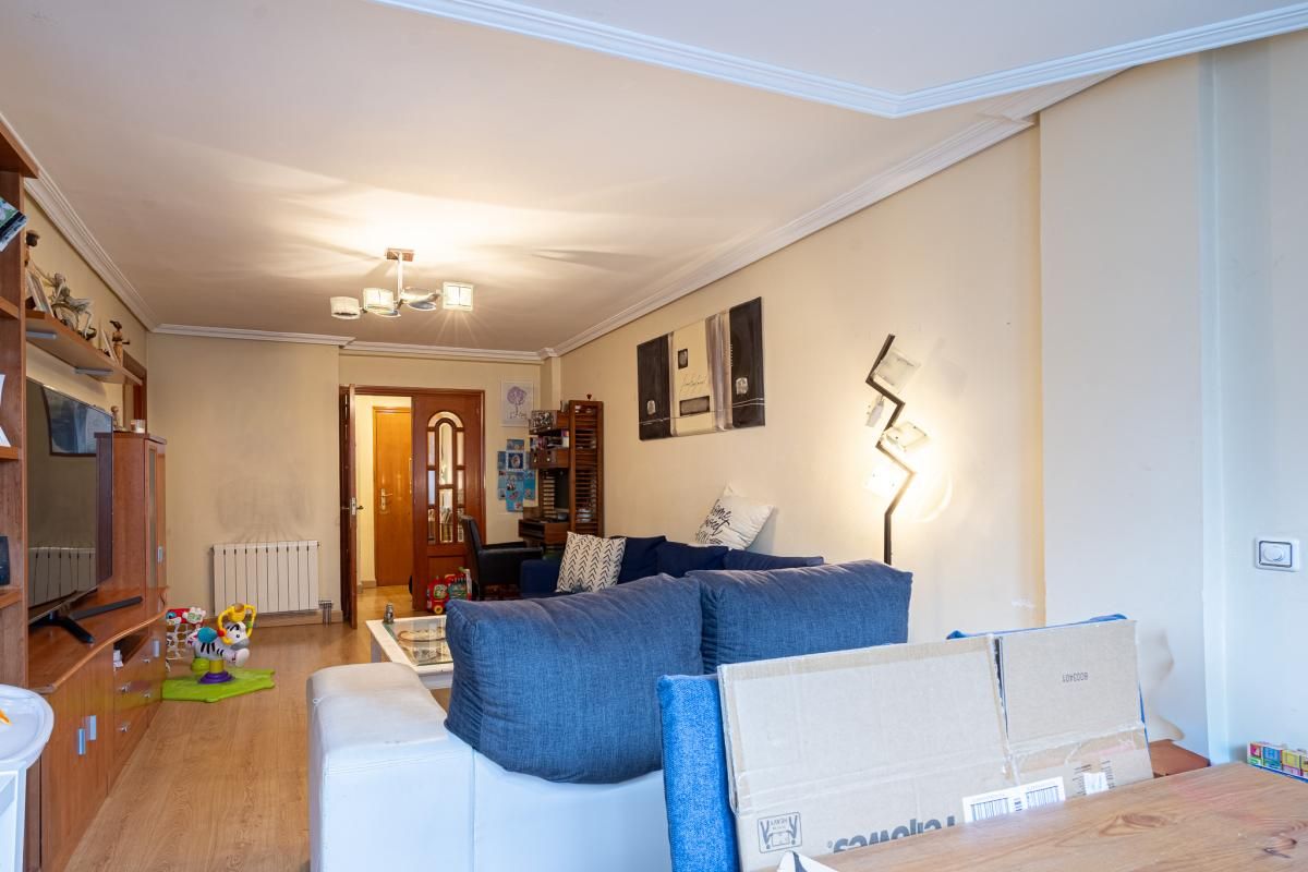 Pis en venda a C. Río Segre, Suroeste - Zona Hospital