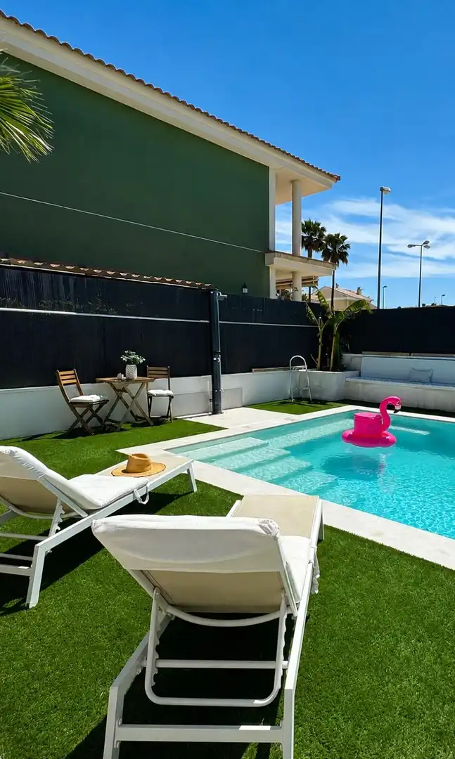 Piscina de Casa adosada en venda en Molina de Segura amb Aire condicionat, Jardí privat i Terrassa