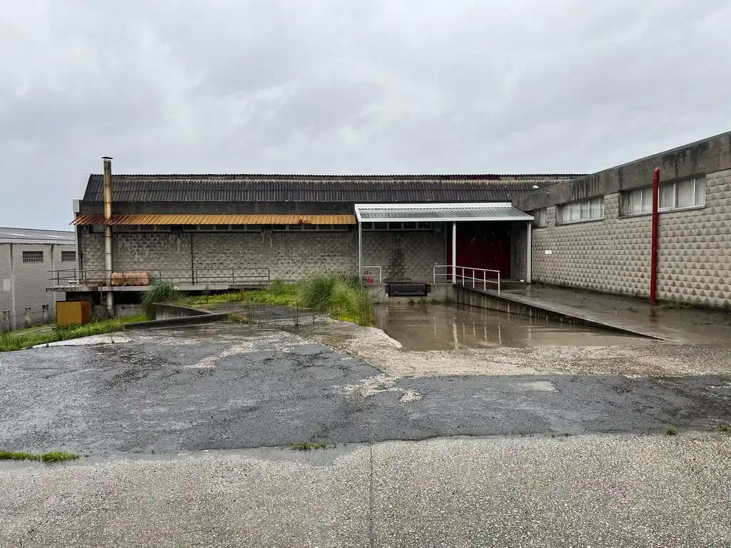 Vista exterior de Nave industrial en venta en Arteixo con Calefacción