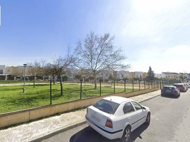 Casa amb jardí en venda a Calle RAFAEL FARINA